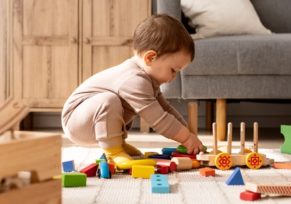 mediniai žaislai vaikams