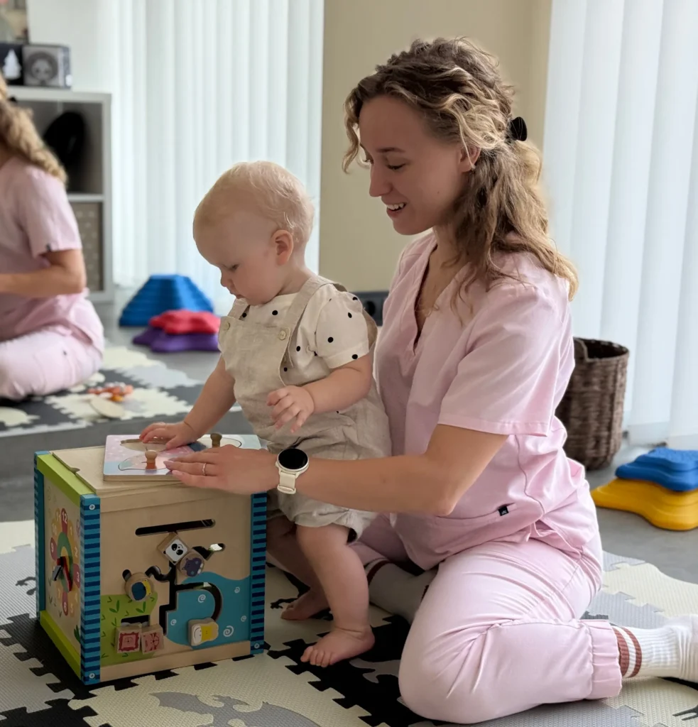 Kūdikių kineziterapijos užsiėmimas Vilniuje